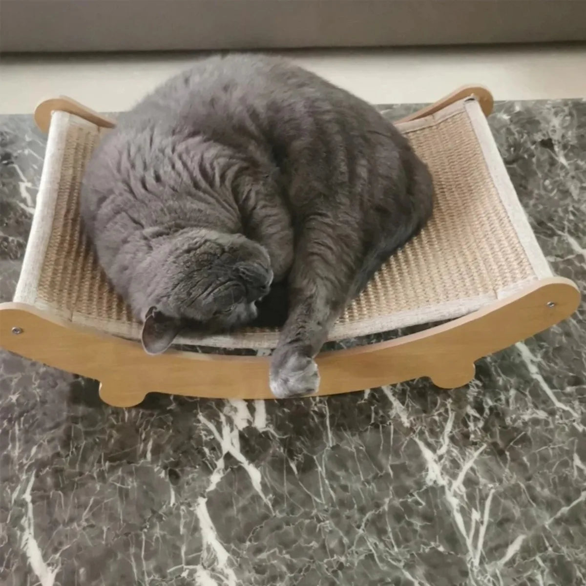 Wooden Cat Scratching Pad – Multi-Function Cat Bed & Scratch Board 🐱🌿